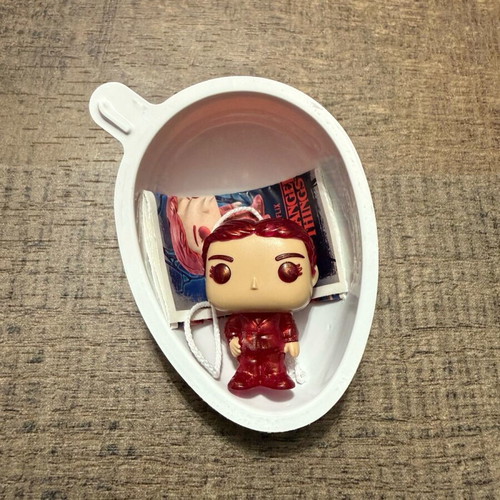 Max Stranger Things Kinder Joy figure new