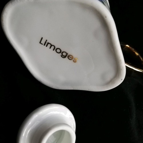 Limoges mini teapot like new