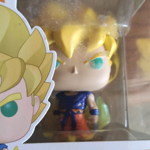 Dragonball Z Super Saiyan Goku 860 Funko Pop used