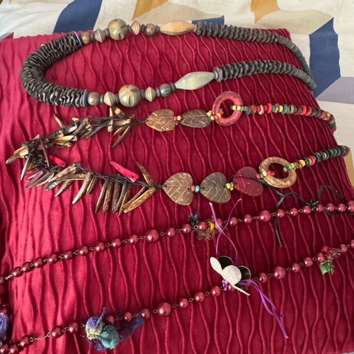 Handmade necklaces set of three like new