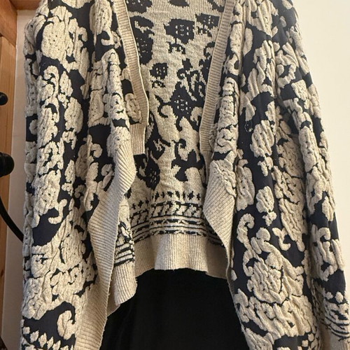 Asymmetric cardigan blue with beige like new