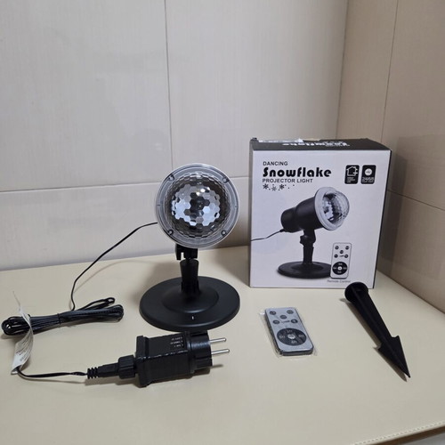 Christmas LED Snowflake Projector with Remote Control
