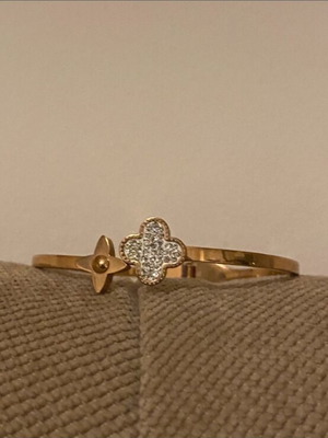 Bracelet handcuff with rhinestones like new, gold color
