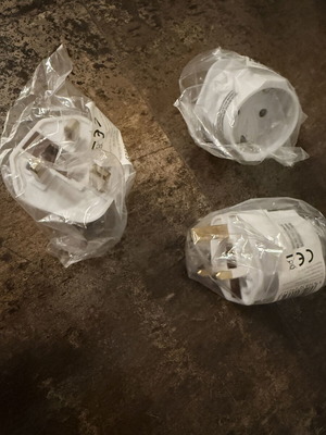 UK to EU Schuko Adapters with Grounding, Pack of 3, New
