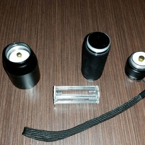 Maximus M-FL-900 LED Handheld Flashlight used
