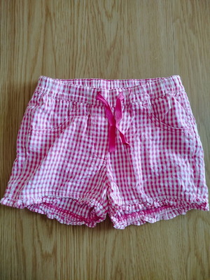 Benetton Gingham Shorts like new, fuchsia pink, size 104 cm