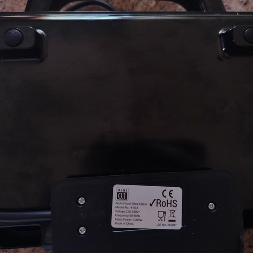 Digi 0.1 sandwich maker used with non-stick ridged plates