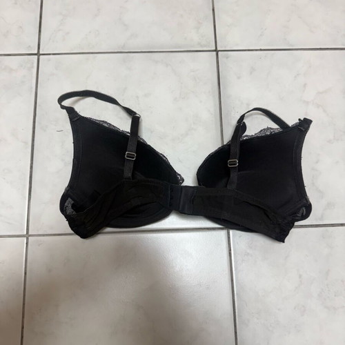H&M pushup black satin lace wired bra like new, size 80C