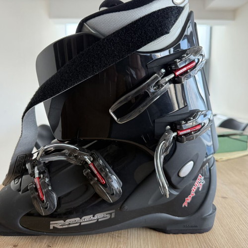Rossignol Exalt X Ski Boots like new with carrying bag