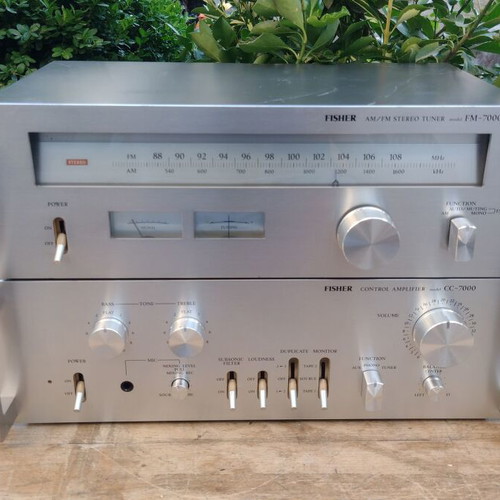 Fisher CC-7000 pre amplifier and FM-7000 tuner like new set
