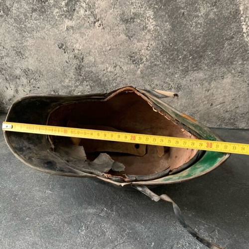Firefighter helmet old used, requires restoration