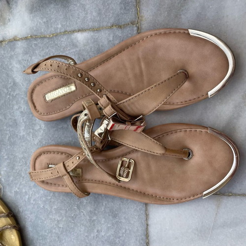 Migato flat sandals used size 37 beige