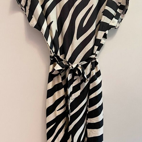 Shein black and beige dress like new, sizes L to XL