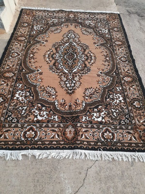 Brown-beige rug 182x265 used
