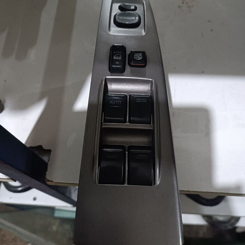 Window Switch for Toyota Prius '04-'09 like new