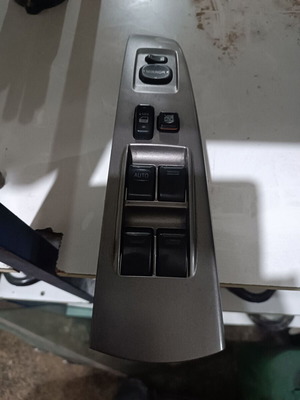 Window Switch for Toyota Prius '04-'09 like new