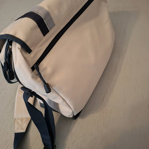 Samsonite messenger bag like new, beige
