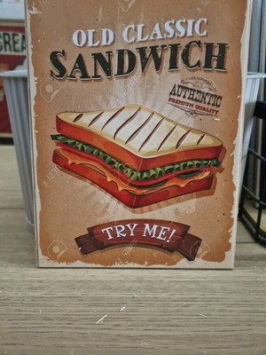 Wooden sandwich decoration like new, size 13×18 cm