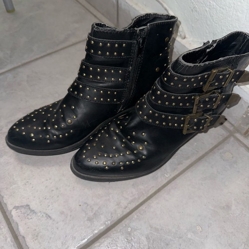 Migato ankle boots with studs size 37
