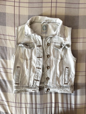 Bershka sleeveless denim jacket used, light blue-white, size S
