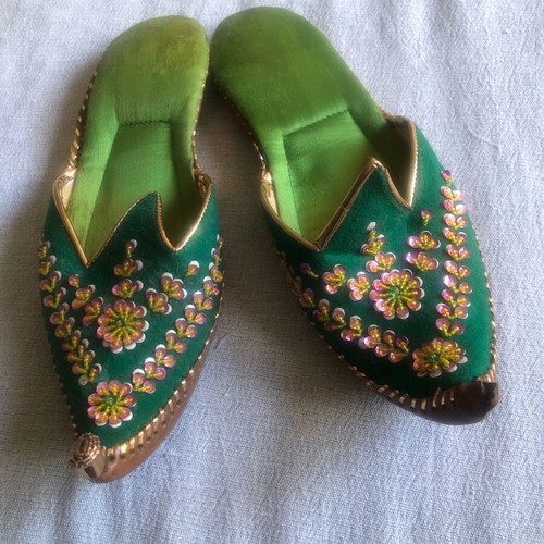 Turkish Pasoumakia slippers used, size 37, green fabric