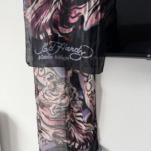 Ed Hardy scarf like new, rectangular 180x36 with Japanese motifs