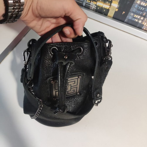 Ames Bucket Bag leather like new, black