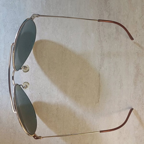 Police Aviator unisex sunglasses new with gold metal frame and gray lens