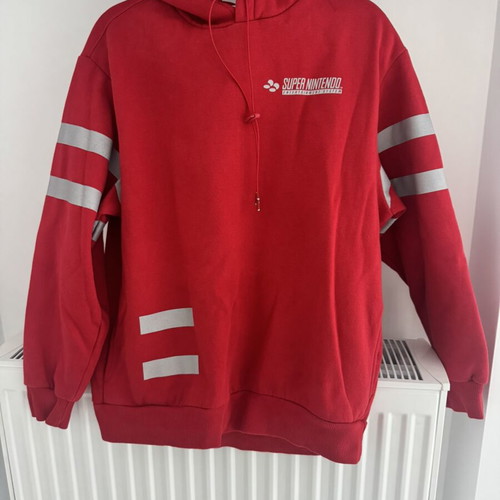 Bershka men's Nintendo sweatshirt XS used, red