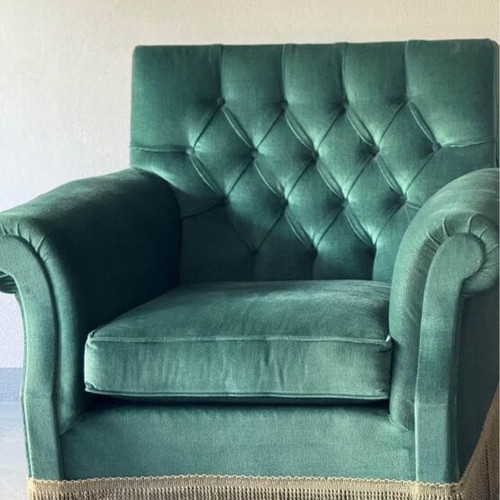 Vintage velvet armchair with fringes and tufted back, green