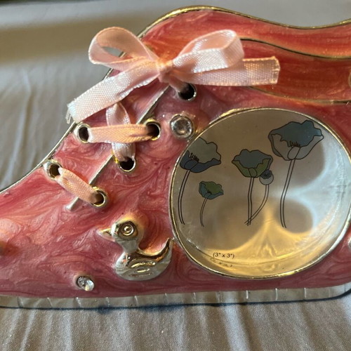 Baby photo frame pink shoe with rhinestones new