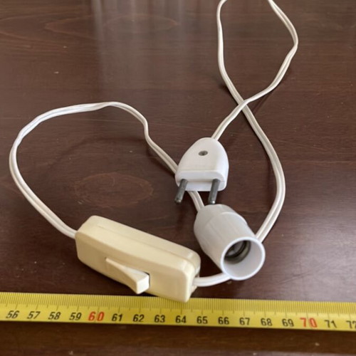 Cable with switch and E14 socket used, 90cm length