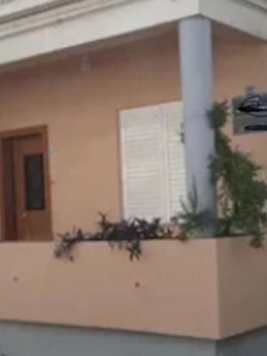 Διαμέρισμα 76 τ.μ. υπερυψωμένο ισόγειο με 2 υπνοδωμάτια στην Καλλιθέα Λόφος Φιλαρέτου