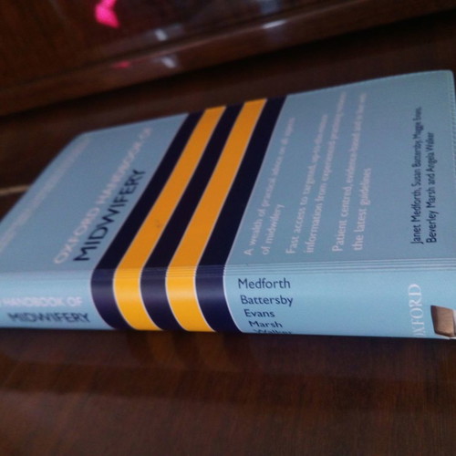 Oxford Handbook Of Midwifery medical book used