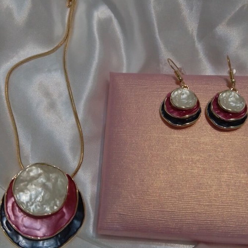 Steel necklace set with enamel and dangle earrings floral new