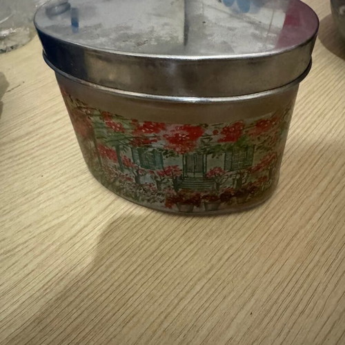 Small jar with trees and lid used