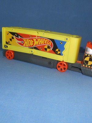 Hot Wheels κίτρινη νταλίκα μεταχειρισμένη 2019