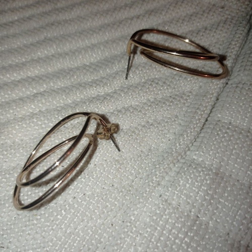 Stud earrings new, pack of 3 pairs with leaf and avocado design