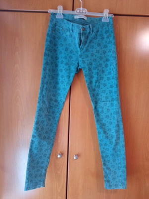 Παντελόνι Zara Trafaluc Skinny μεταχειρισμένο με vintage σχέδιο, XS 34