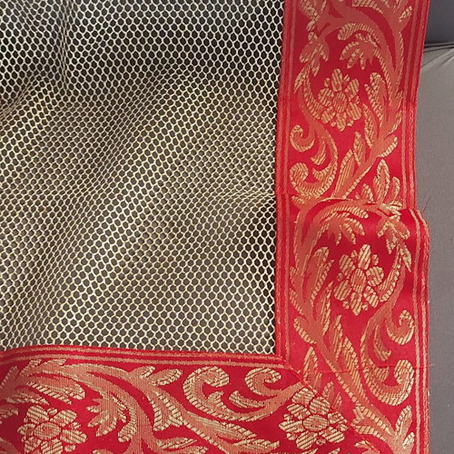 Christmas Tablecloth Like New, Large Size, Gold and Red