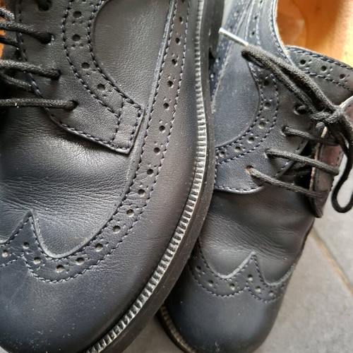 Leather boys' shoes size 30 like new, black
