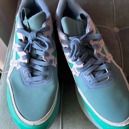 Αθλητικά παπούτσια Asics καινούργια, τιρκουάζ, μέγεθος 43,5