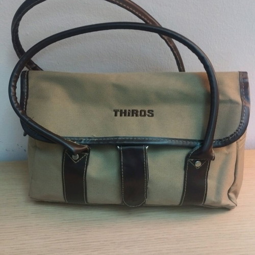 Thiros Handbag like new, beige