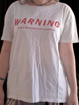 Bershka white casual t-shirt with graphic, size L, like new