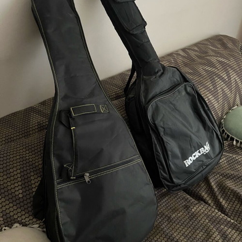 Acoustic guitars like new with cases, left and right handed