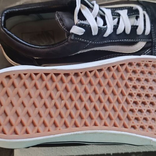 Vans sneakers unisex size 44.5 used, black