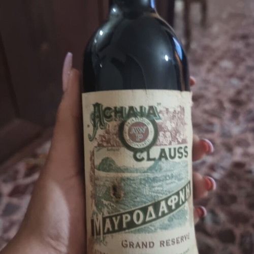 Achaja Clauss Mavrodafni Grand Reserve wine 1976 like new
