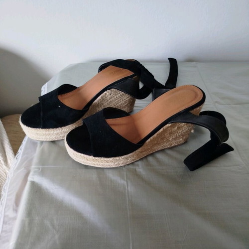 Deezee Platforms Size 39 New
