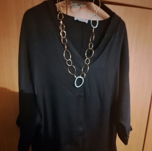 Άνετη δροσερή μπλουζα Plus size