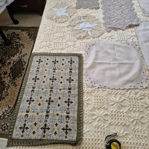 Handmade table linens set of 9 pieces new